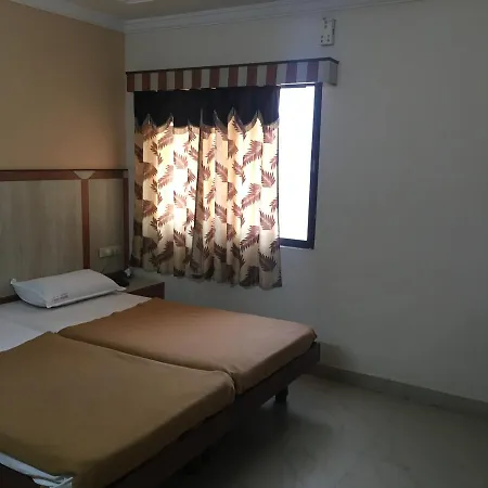Iroomz Amrutha Residency 3* Hospet